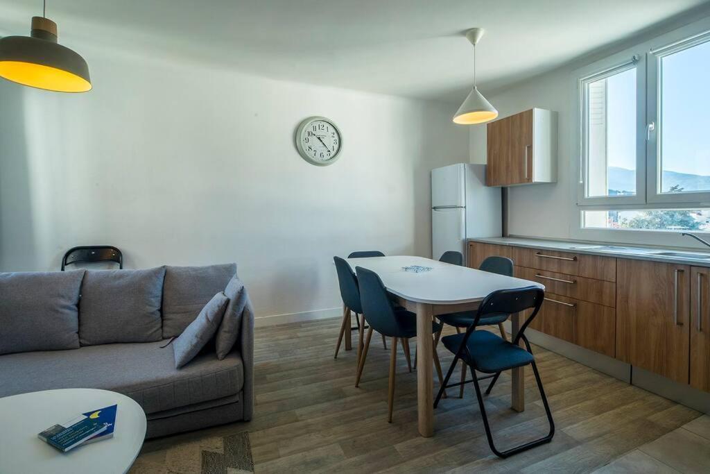 Appartement Le Grand Cosy - Lourdes - Proche Extérieur photo